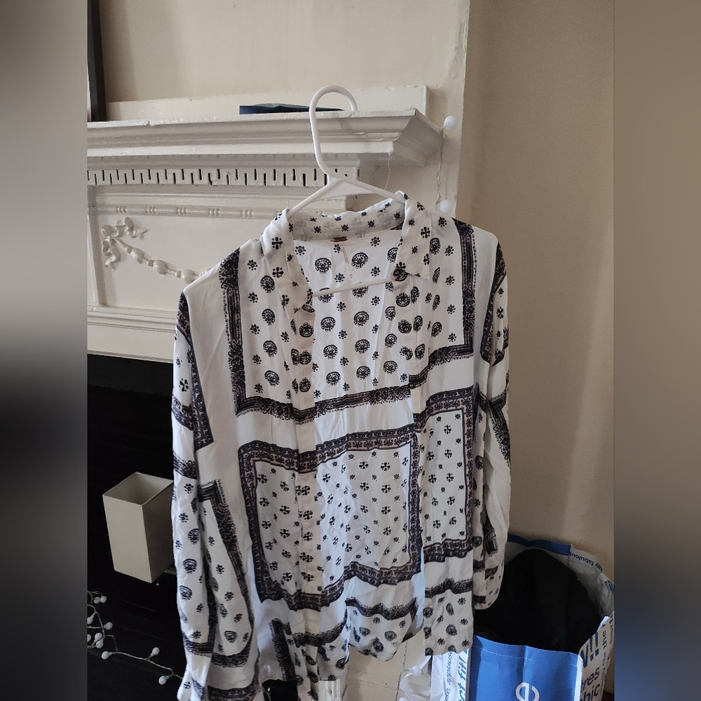 Free people shirt unisex
